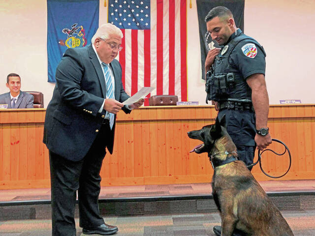 4306221_web1_vnd-newkenpolicehires-100621