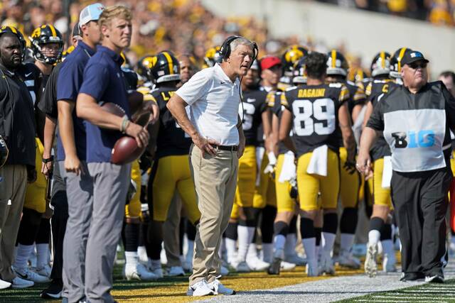 4308696_web1_gtr-Ferentz-100621