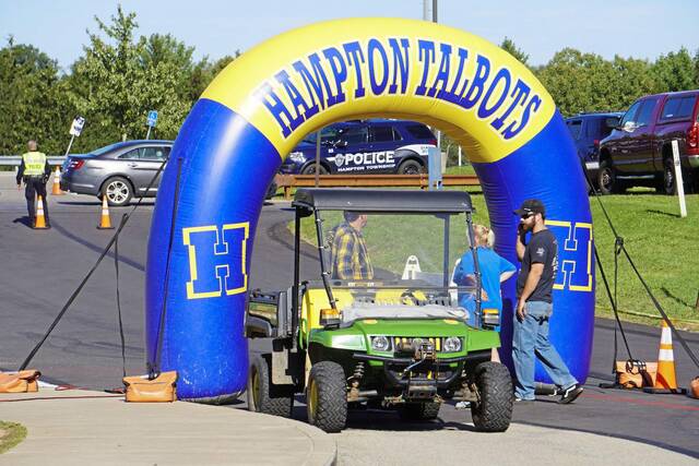 4308712_web1_hj-homecoming-_10-101621