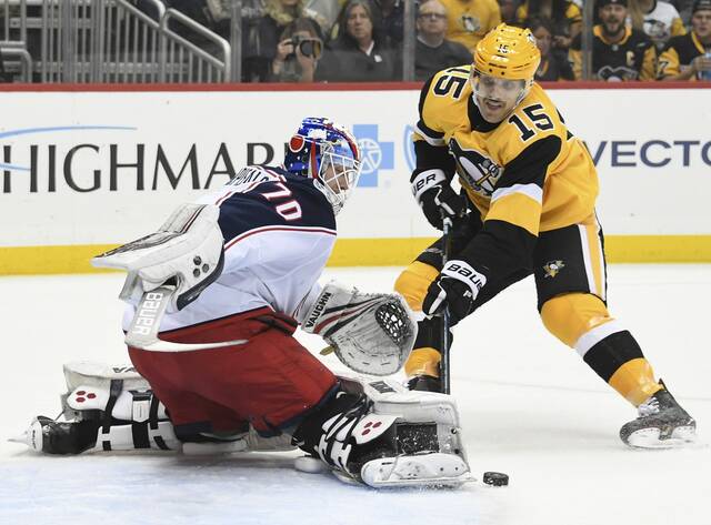 4312577_web1_gtr-pens06-112518