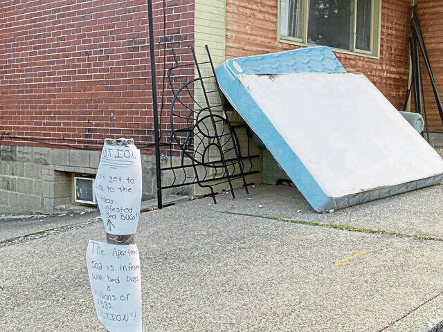 4316147_web1_vnd-VandyBedBugs-100821