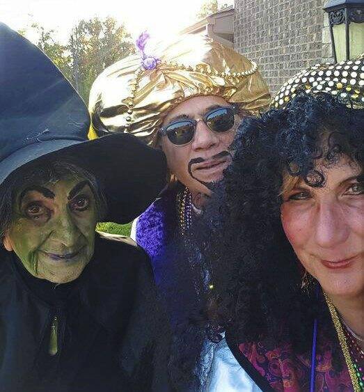 4320920_web1_gtr-diycostumes5-101721
