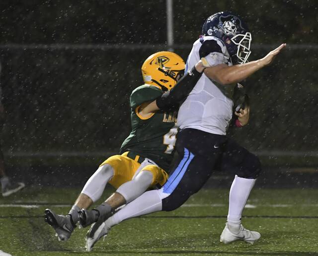 Burrell spoils Deer Lakes homecoming with Allegheny Conference win