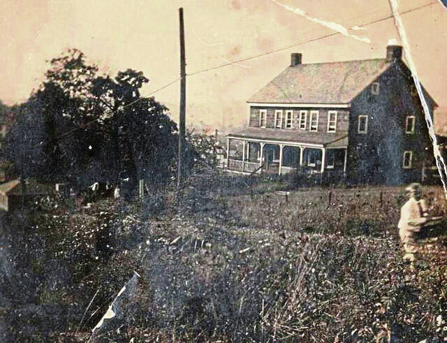 4321446_web1_gtr-locusthouse7-100921