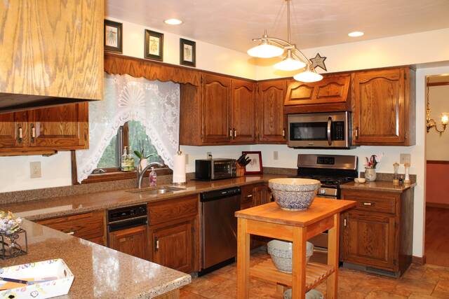 4327886_web1_hh-featurehome5-101621