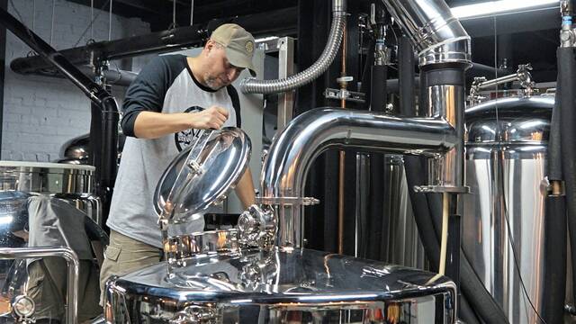 4338342_web1_vep-buildingallusionbrewing-101921-2