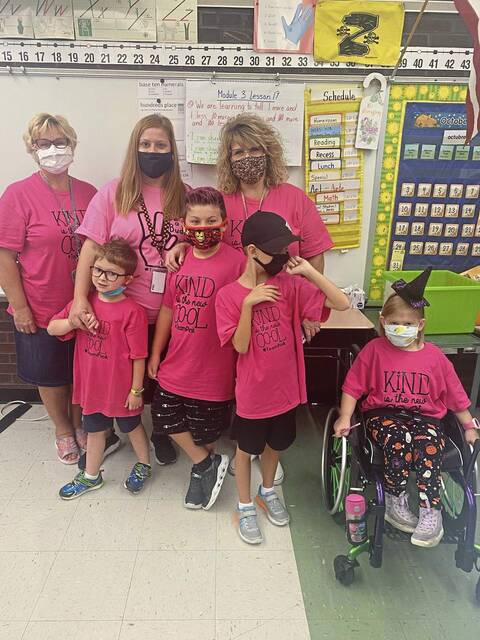 4338702_web1_vnd-pinkshirtmovement2-101421