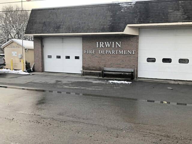 4340167_web1_gtr-Irwinfirehall2