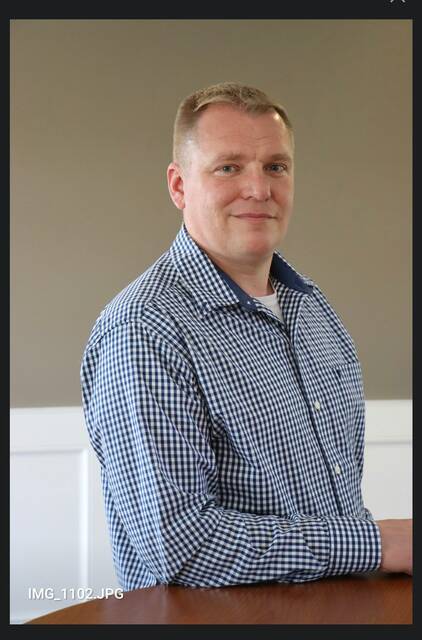 4343536_web1_cv-trosky-102821