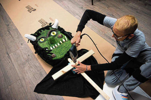 4346619_web1_gtr-jeannettepuppets1-102021