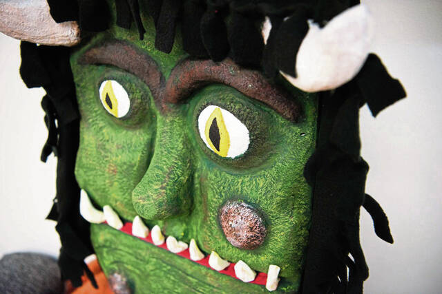 4346619_web1_gtr-jeannettepuppets5-102021