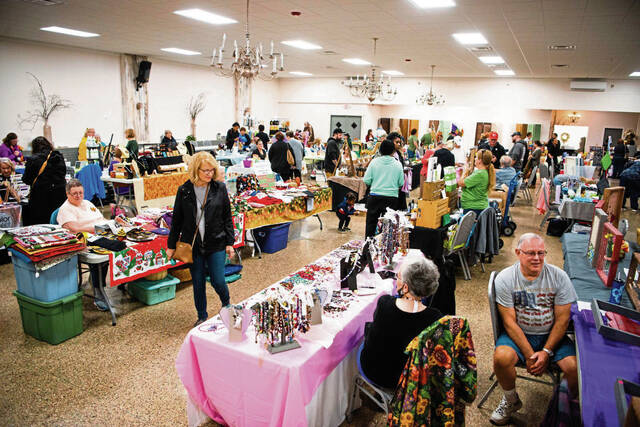 4347592_web1_vnd-lo-HarvestFair2-101721