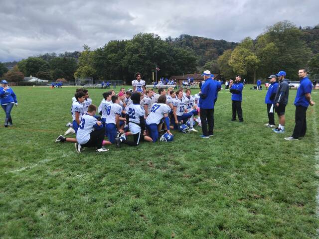 Leechburg clinches 1st winning football season in 30 years