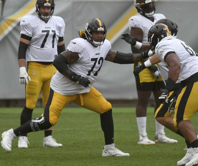 4351090_web1_ptr-Steelers03-081121