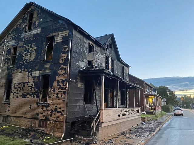 4354351_web1_vnd-leechburgfire-03-101921