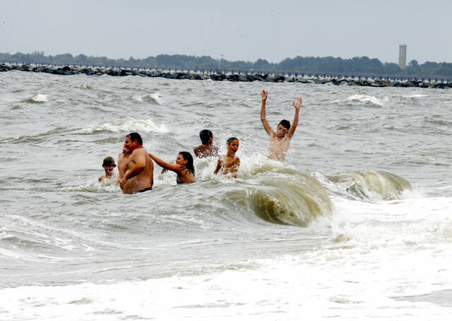 4356045_web1_AP100903028882 4356045_web1_AP100903028882