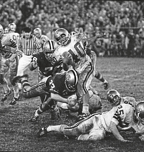 Through the years: Huge crowd watched unbeaten Kiski Area, Hempfield meet in 1971