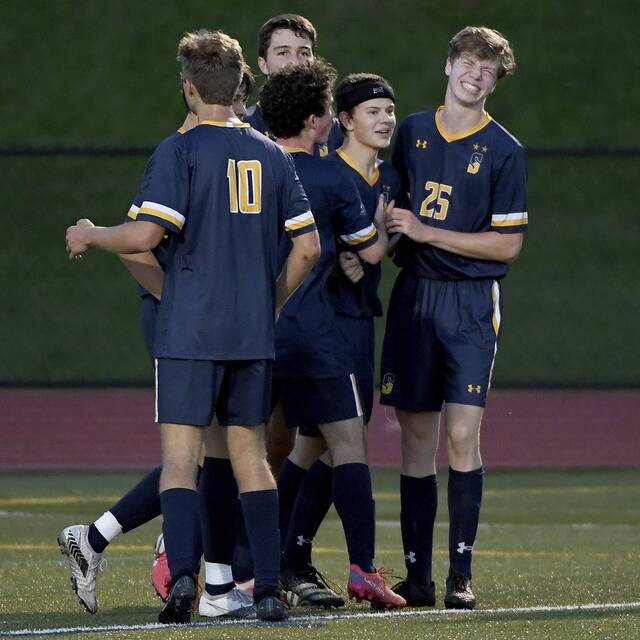 Fox Chapel, Shady Side Academy soccer teams add to playoff legacy