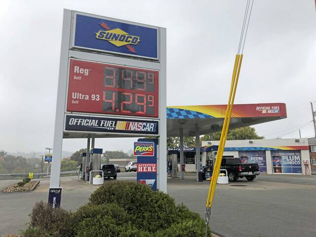 4368587_web1_ptr-painatthepump5-102321