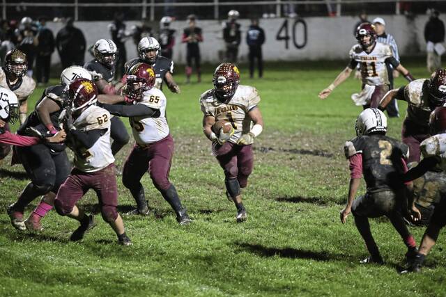 Field day for California defense in shutout against Monessen