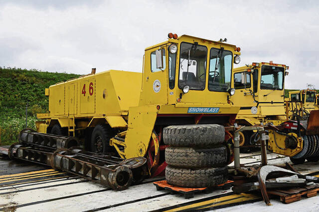 4375339_web1_ptr-airportauction002-102421