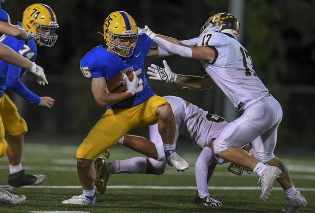 Hampton marches into WPIAL football playoffs