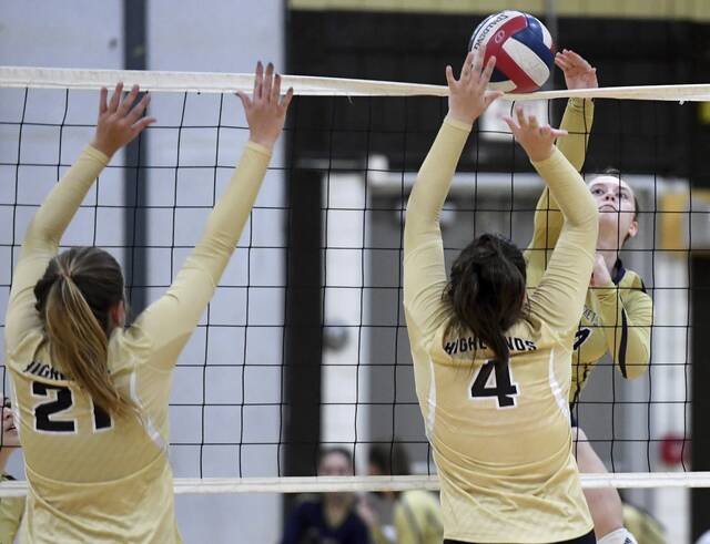 Freeport girls volleyball in good position for playoffs