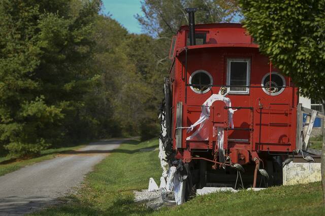 4383789_web1_VND-HauntedCaboose2-102921
