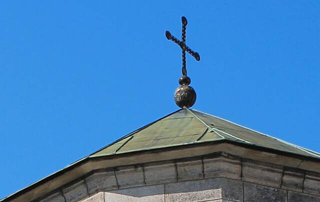 4384272_web1_web-church2 4384272_web1_web-church2