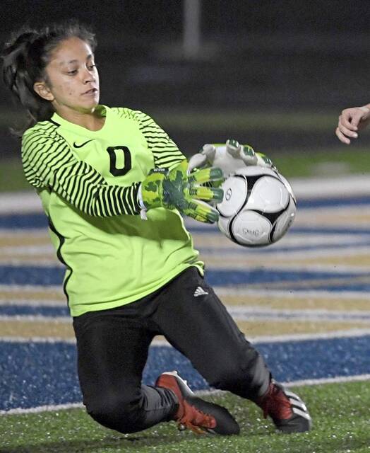 Goalkeepers take center stage as South Fayette tops Franklin Regional in Class 3A shootout