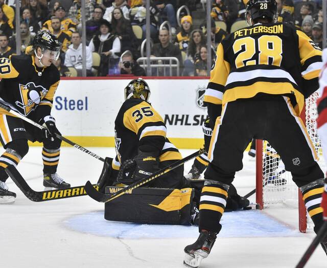 4399884_web1_ptr-PensDevils07-103121