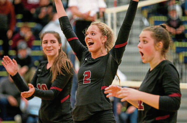 GCC gets off canvas, rallies past California into WPIAL volleyball finals