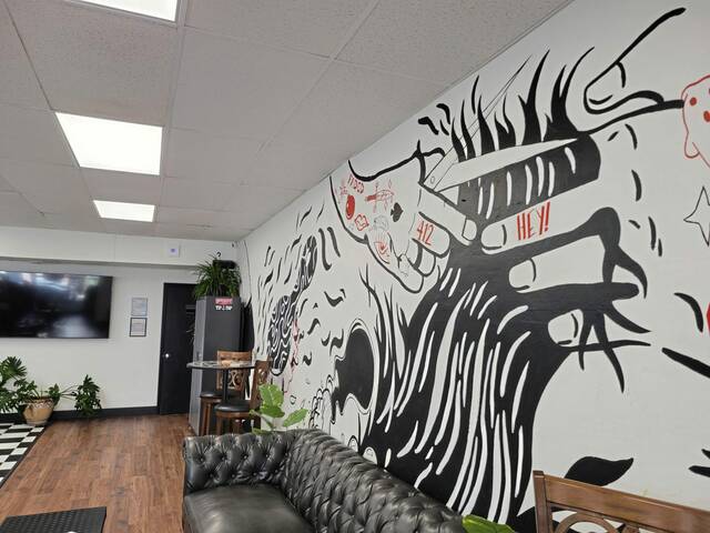 4409279_web1_vnd-springdalebarbershop2-110421