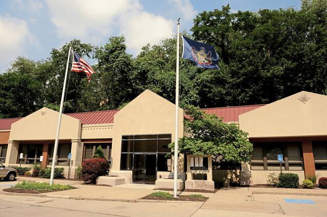 4411633_web1_north-hills-school-district-central-administration-building