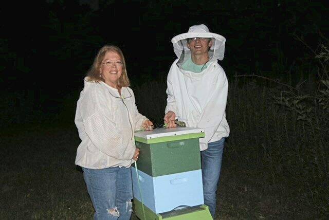 4414895_web1_wep-ApiaryScout6-110921