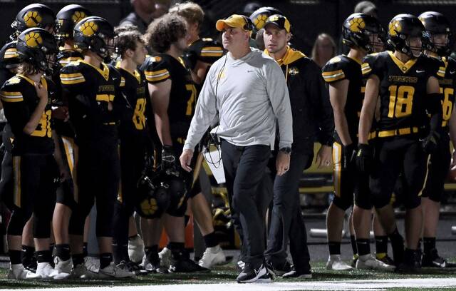 With trade deadline in rear view, Chick’s Picks makes 1st-round football playoff predictions