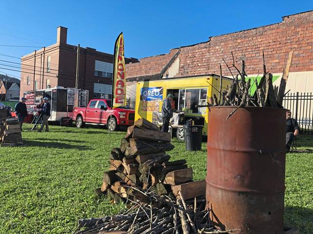 4422646_web1_vnd-arnoldfoodtrucks3-110721