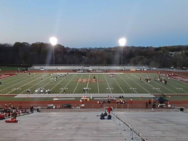 Dugger brothers connect for 4 touchdowns to lead Penn Hills past Franklin Regional
