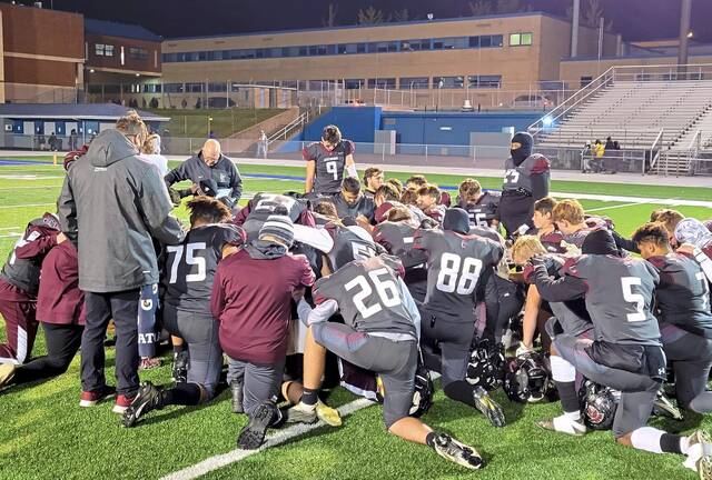 Mourning Greensburg Central Catholic loses 1st-round game to OLSH