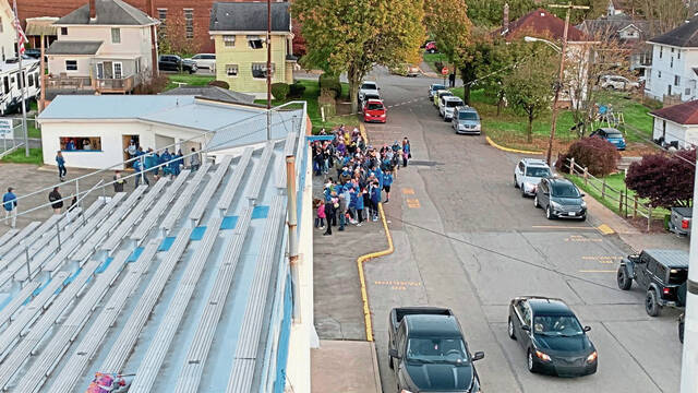 Playoff victory provides memorable night for Leechburg faithful