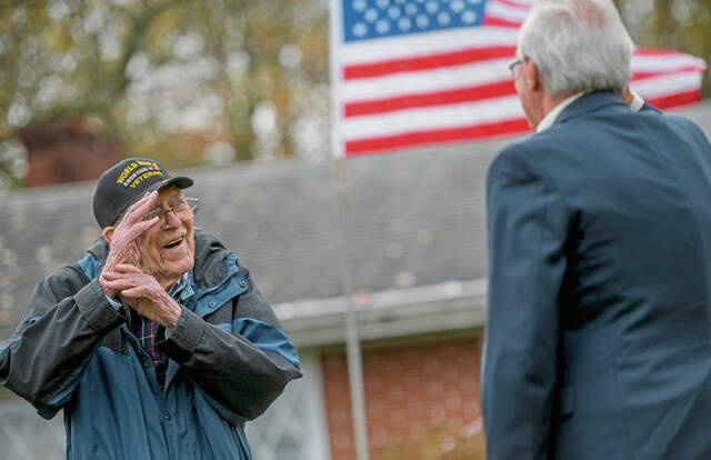 4437087_web1_vnd-lo-vetsday102-111221