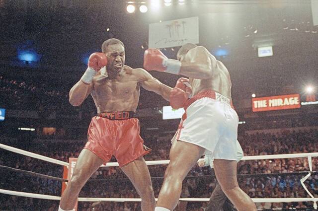 4442139_web1_ptr-Sportlight-111321