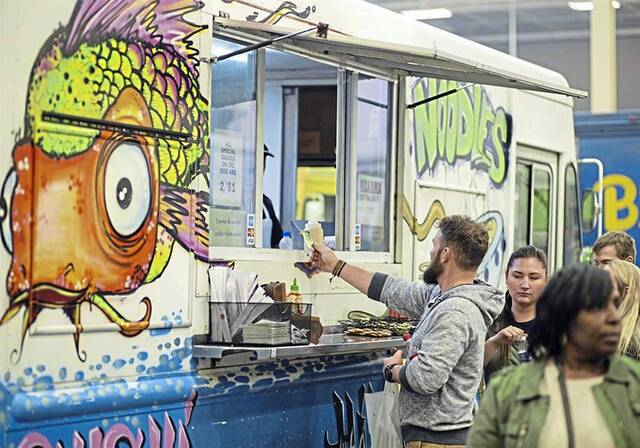 4443169_web1_TE-FoodTruck-3