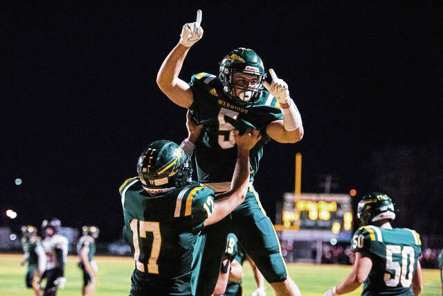 Penn-Trafford makes short work of upset-minded Fox Chapel
