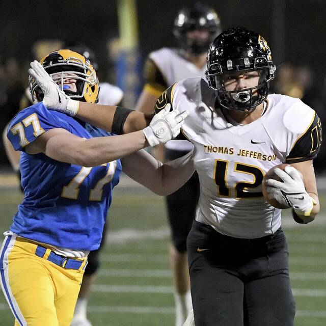 2021 WPIAL statistical leaders for rushing, passing, receiving in Week 11