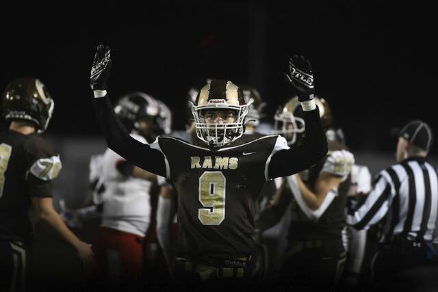 Highlands football season highlighted by early winning streak, late-season surge