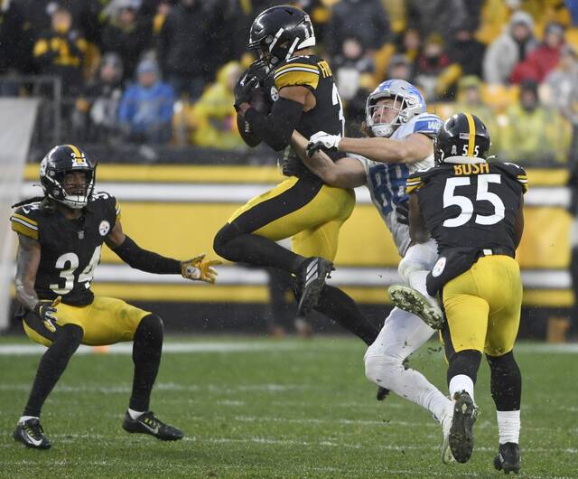 4452988_web1_ptr-SteelersLions14-11121