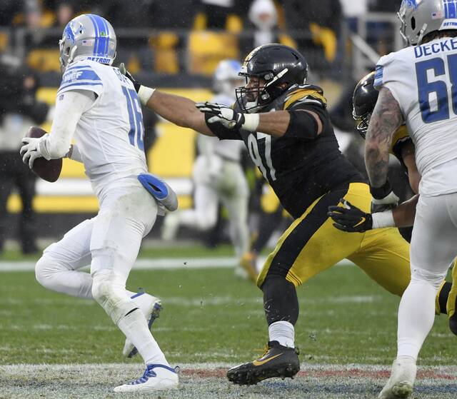 4456894_web1_ptr-steelerslions16-11121