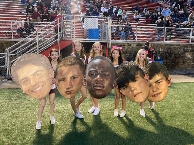 4459917_web1_nh-SeniorNight2-112521