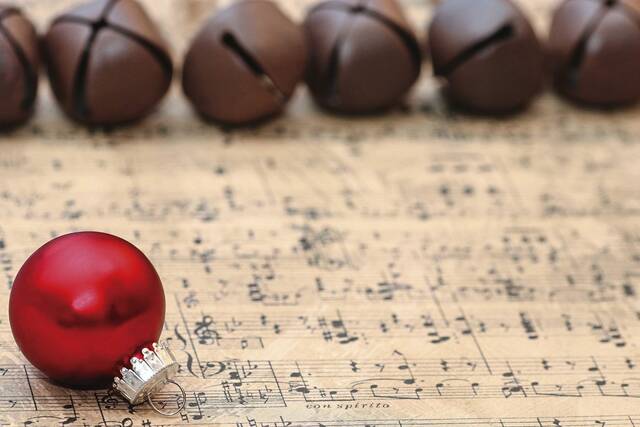 4479997_web1_web-christmasmusic